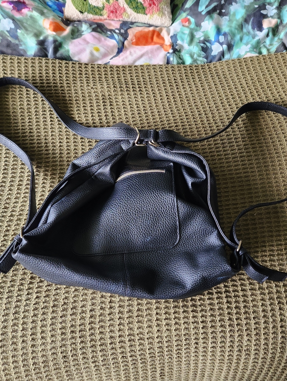 Convertible Backpack Bag - Picture 2 of 3